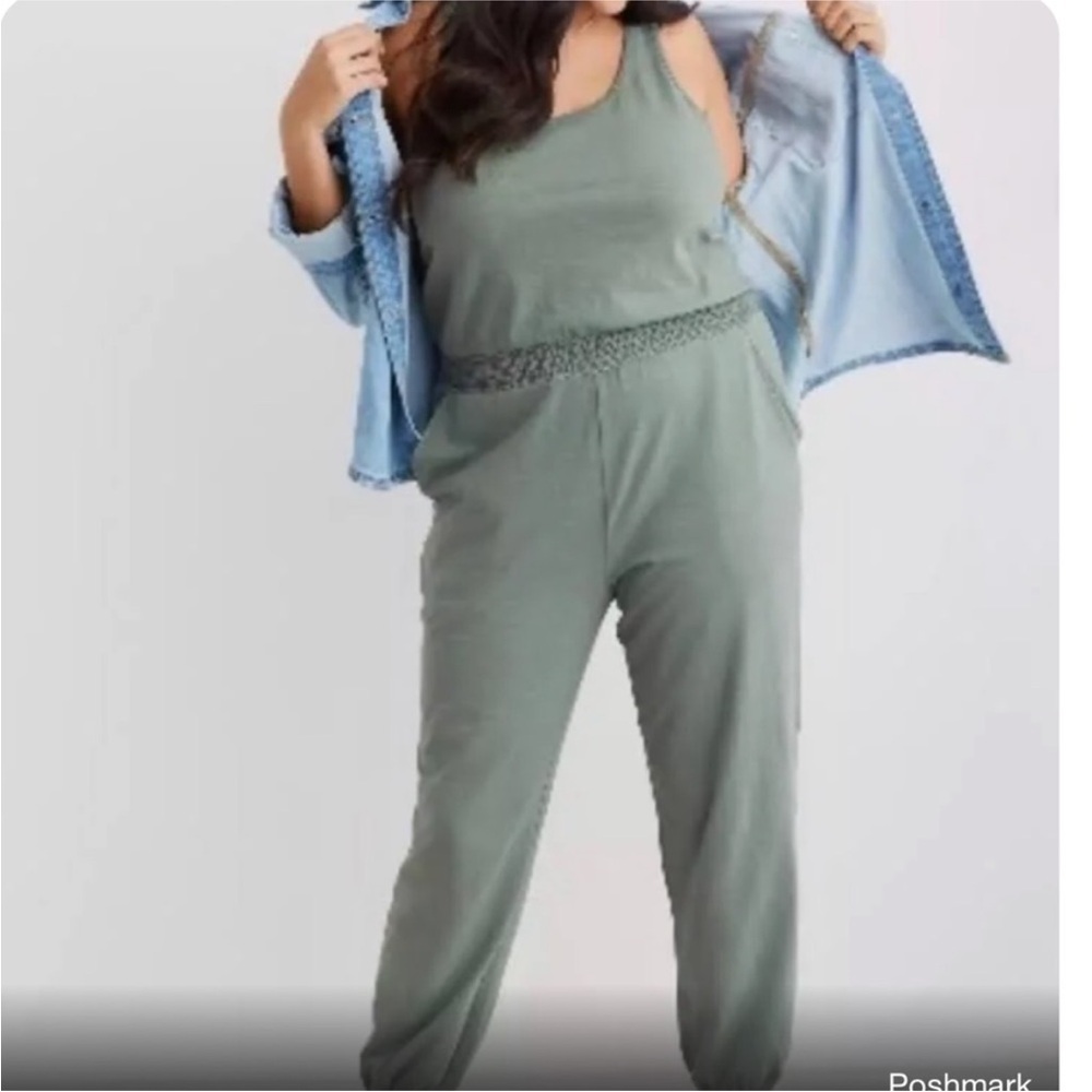 Aerie Lightweight Green Racerback Jumpsuit - size medium